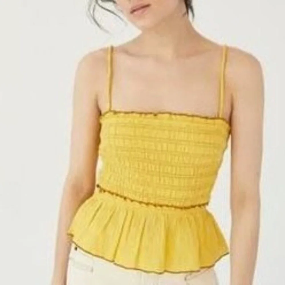 URBAN OUTFITTERS MARTA BABYDOLL SMOCKED YELLOW TANK SIZE SMALL NEW WITH TAG - Picture 1 of 7